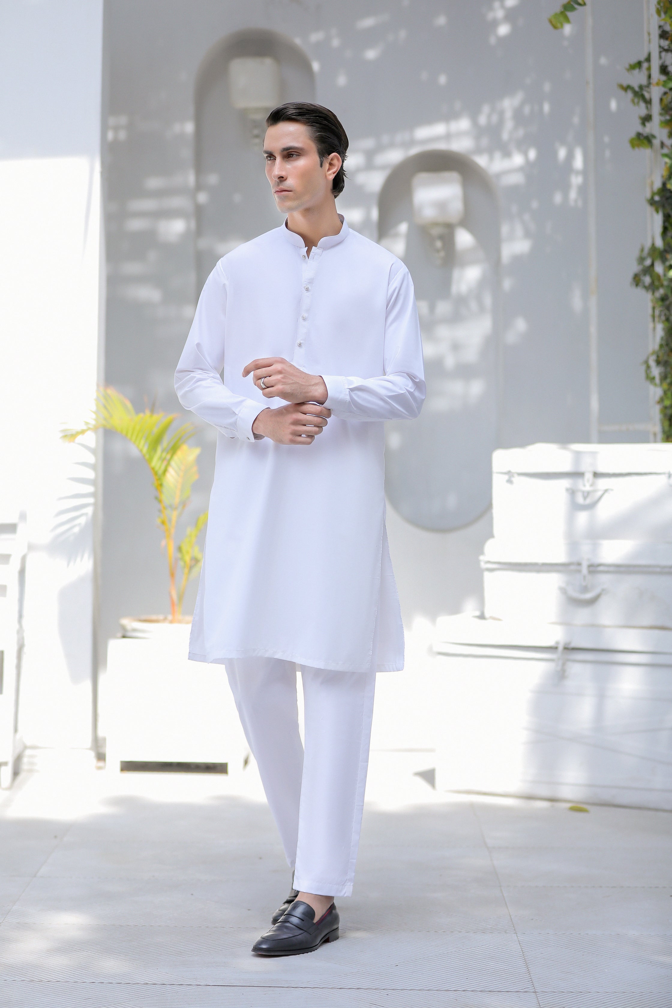 Off White Basic Kurta With Matching Trouser