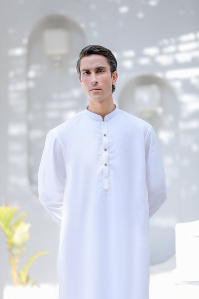 Contrast Embroidered Off White Kurta With Trouser