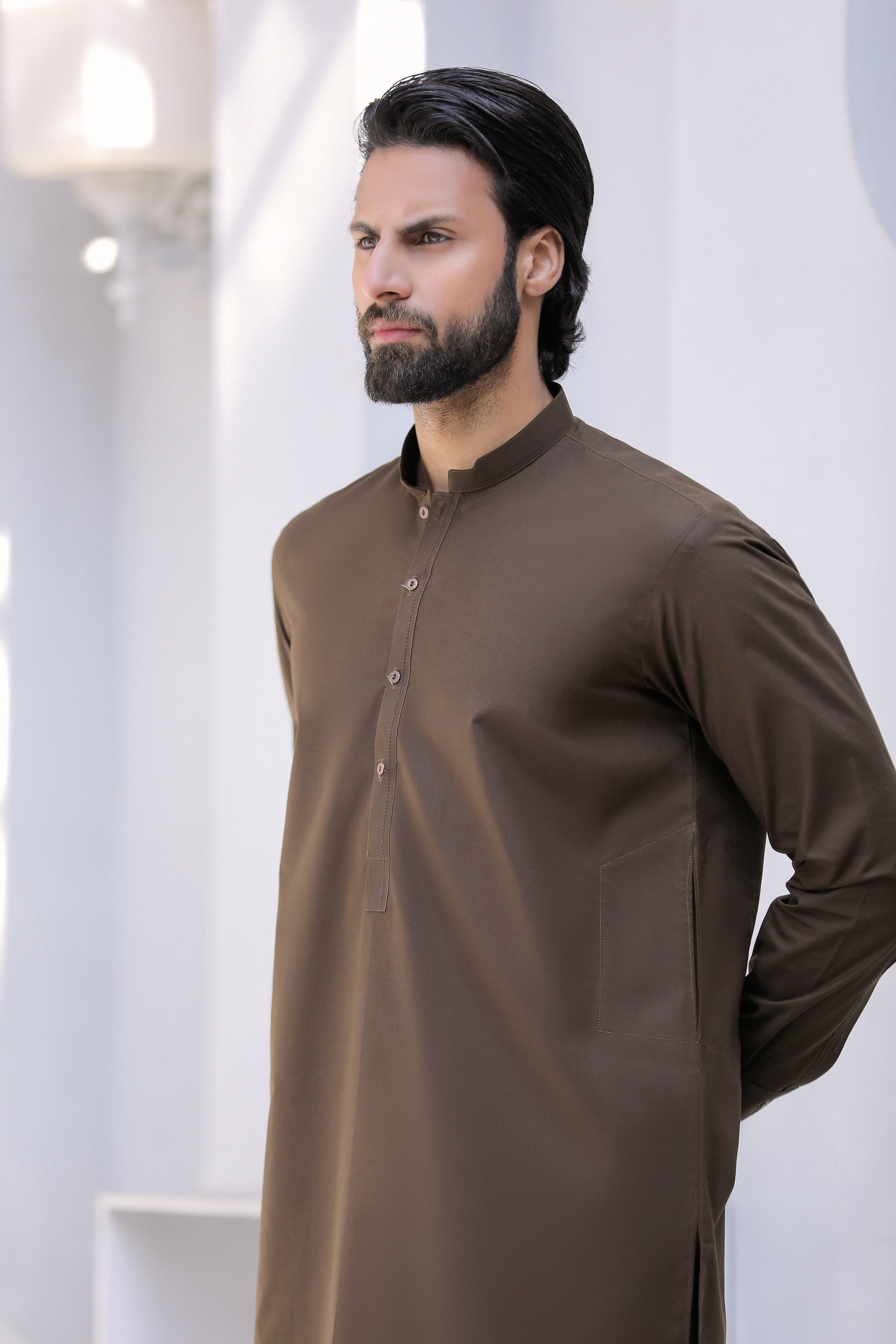 Coffee Kurta Trouser With Cut Ban & Thread Detailing