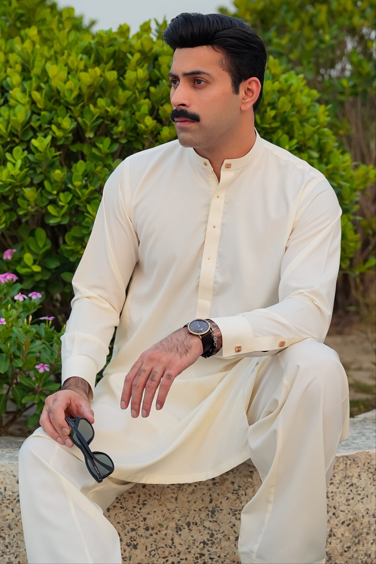 Elegant Kurta Shalwar with Minimalist Detailing - Cream Boski